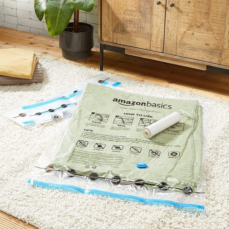 Amazon Basics Vacuum Compression Zipper Storage Bags with Airtight Valve and Hand Pump, Large, 5-Pack, Clear - 图片 5